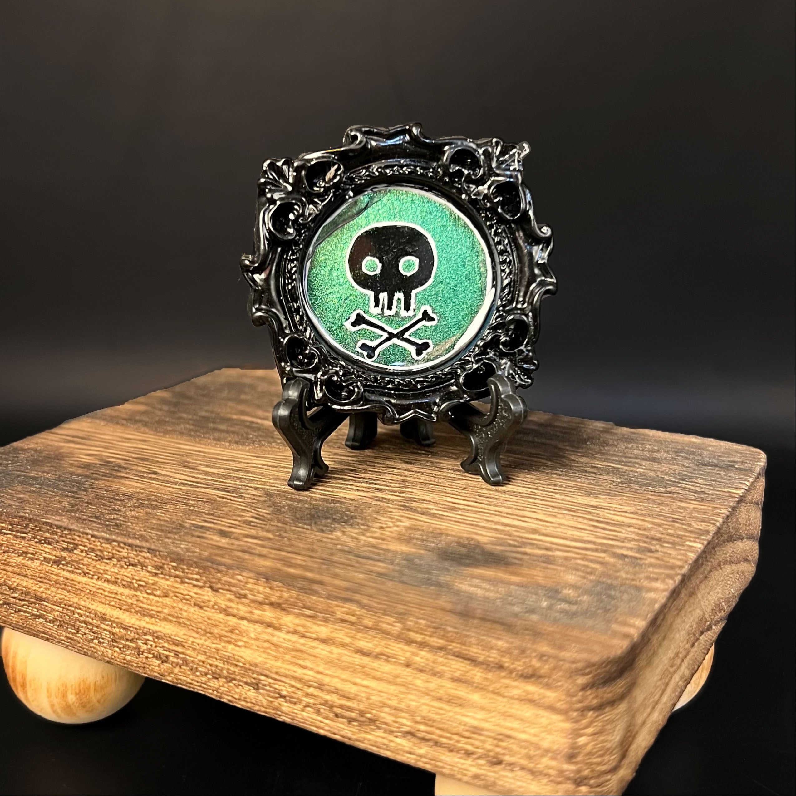 CFD - Poison miniature by Chris Foster, detailed hand-painted resin figure in limited edition, displayed on custom wooden